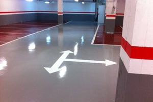 Paviments continus i pintura a parkings privats